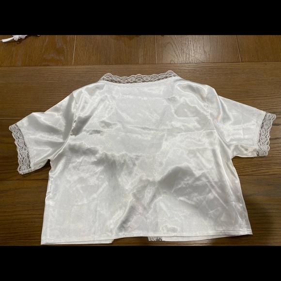 Tie up top - Picture 2 of 2